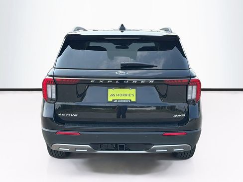 Used 2026 Ford Explorer Active w/ Active Comfort Package AWD/4WD image 6