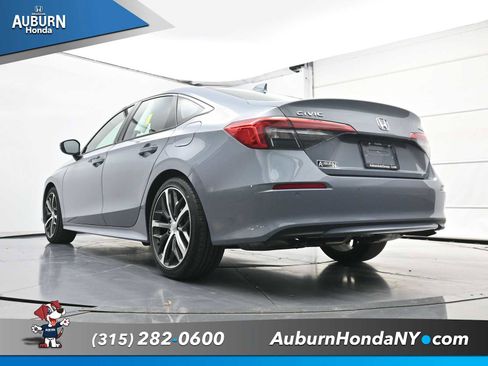 Used 2024 Honda Civic Touring image 19