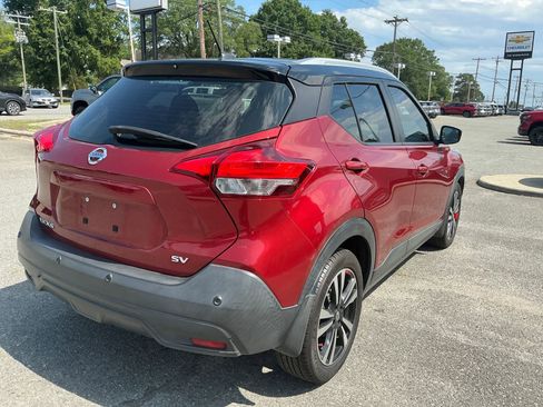 Used 2020 Nissan Kicks SV FWD image 5