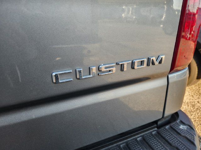 Used 2023 Chevrolet Silverado 1500 Custom AWD/4WD image 8