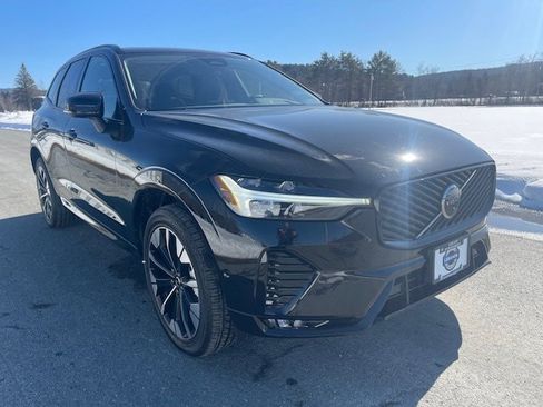 New 2026 Volvo XC60 B5 Plus w/ Protection Package Premier image 4