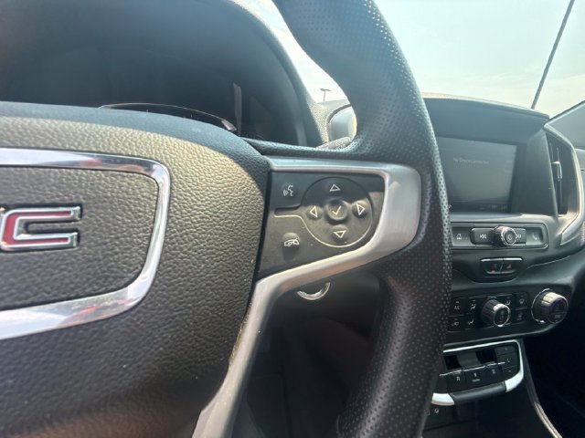 Used 2022 GMC Terrain SLE w/ Driver Convenience Package FWD image 24