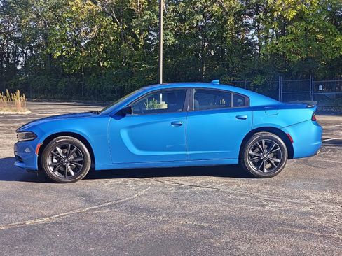 Used 2023 Dodge Charger SXT w/ Blacktop Package image 7