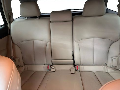 Used 2011 Subaru Outback 2.5i Limited AWD/4WD image 29