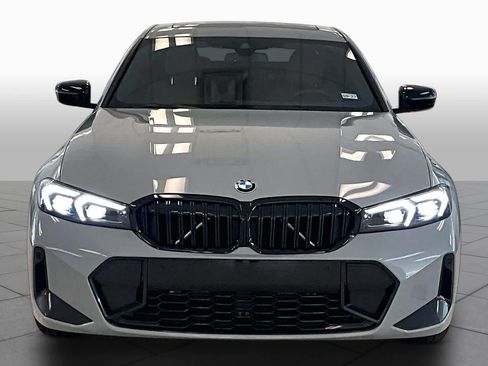 Used 2025 BMW 330i Sedan w/ M Sport Package RWD image 3