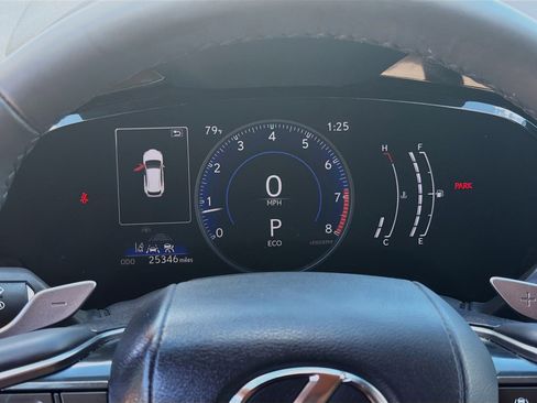 Used 2025 Lexus NX 250 FWD image 11