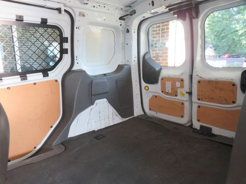 Used 2020 Ford Transit Connect XL image 18