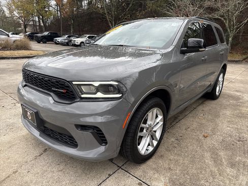 Used 2024 Dodge Durango GT image 3