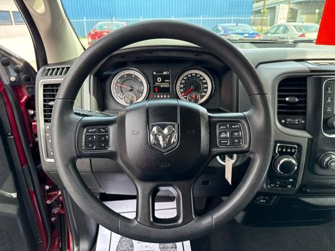 Used 2019 RAM 1500 Express w/ Express Value Package AWD/4WD image 12