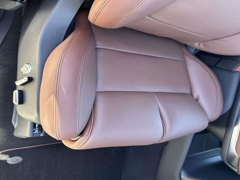 New 2026 Lincoln Navigator L Reserve AWD/4WD image 18