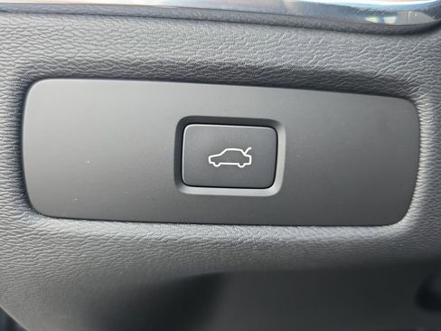 New 2026 Volvo XC60 B5 Plus w/ Protection Package Premier image 35