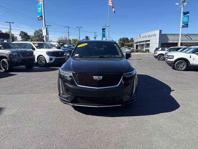Used 2025 Cadillac XT6 Sport w/ Technology Package AWD/4WD image 2