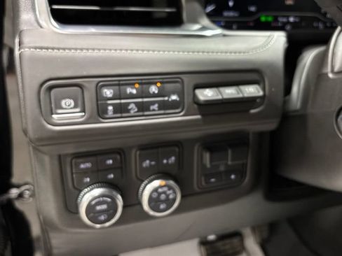 Used 2024 GMC Yukon Denali Ultimate AWD/4WD image 30