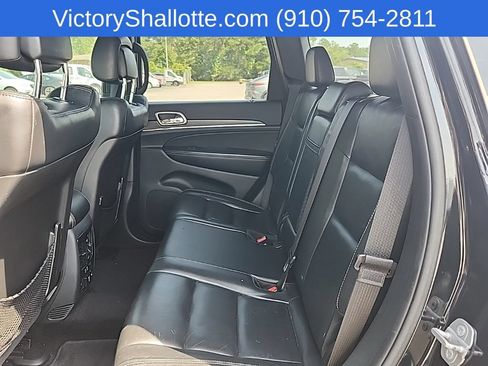 Used 2017 Jeep Grand Cherokee Limited AWD/4WD image 25
