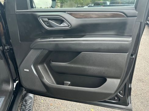 Used 2022 Chevrolet Tahoe Z71 w/ Luxury Package image 29