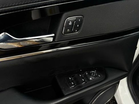 Certified 2022 Lincoln Nautilus AWD w/ Premium Package image 14