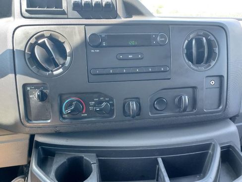 Used 2016 Ford E-350 and Econoline 350 Super Duty image 20