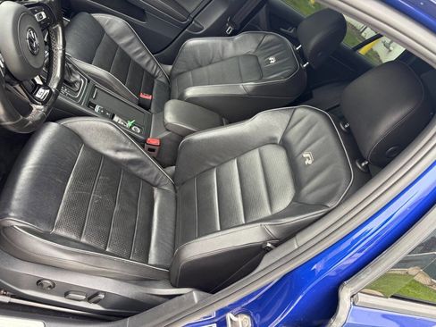 Used 2018 Volkswagen Golf R 4-Door image 17