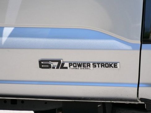 Used 2024 Ford F250 Lariat w/ Sport Appearance Package AWD/4WD image 7