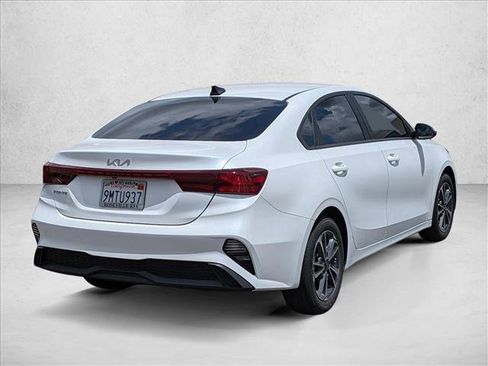 Used 2024 Kia Forte LXS w/ LXS Technology Package FWD image 5