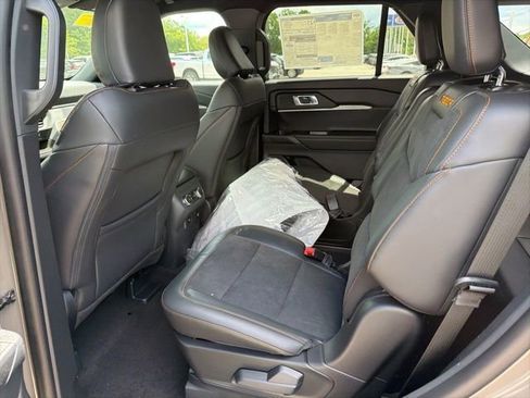 New 2026 Ford Explorer Tremor w/ Tremor Convenience Package AWD/4WD image 8