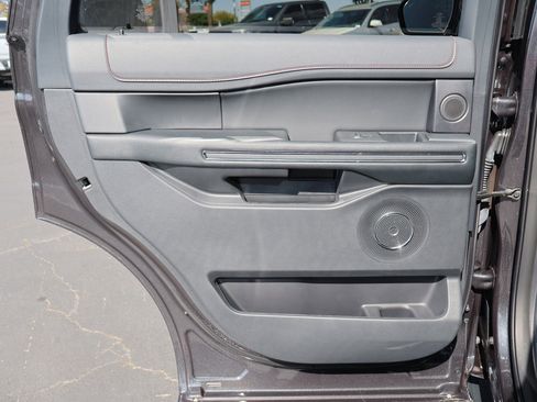 Certified 2024 Ford Expedition Limited image 28