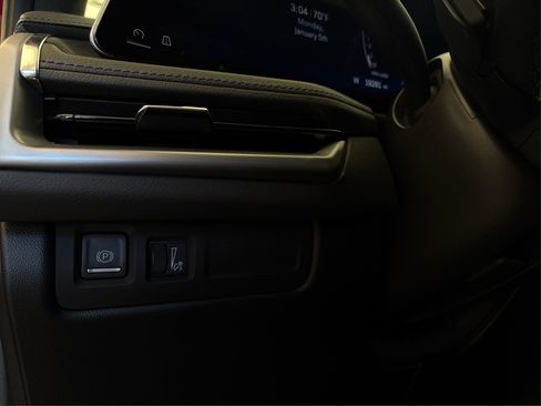 Certified 2024 Cadillac XT4 Sport image 22