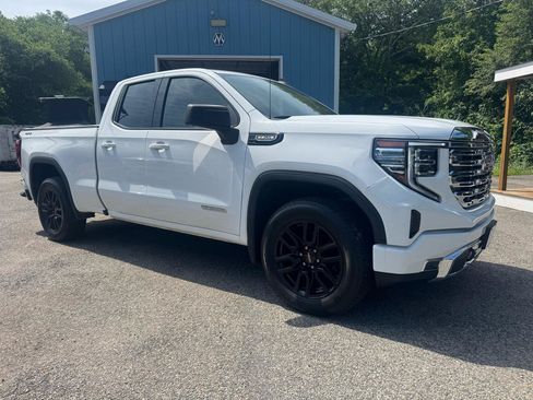 Used 2022 GMC Sierra 1500 Elevation AWD/4WD image 10