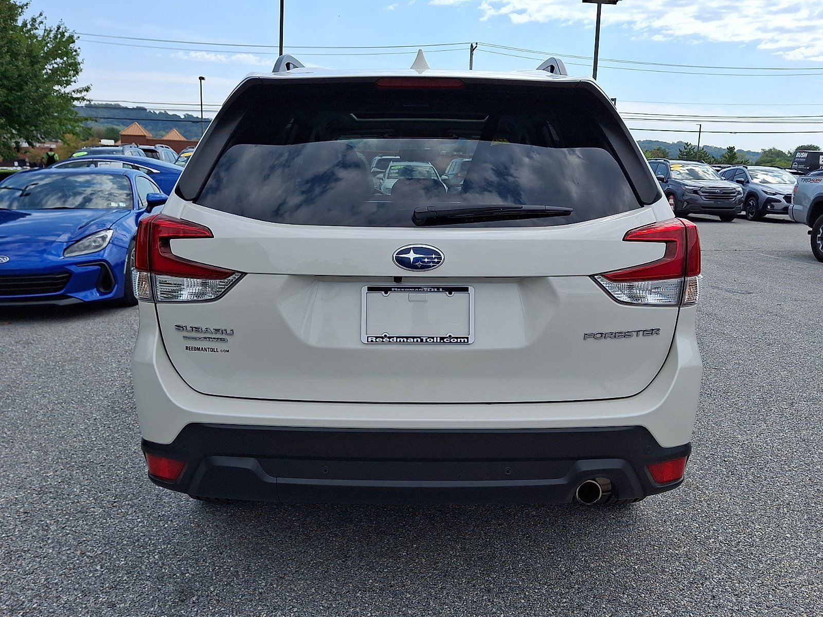 Used 2022 Subaru Forester Limited AWD/4WD image 5