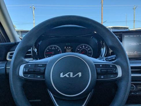 Used 2023 Kia K5 LXS image 22