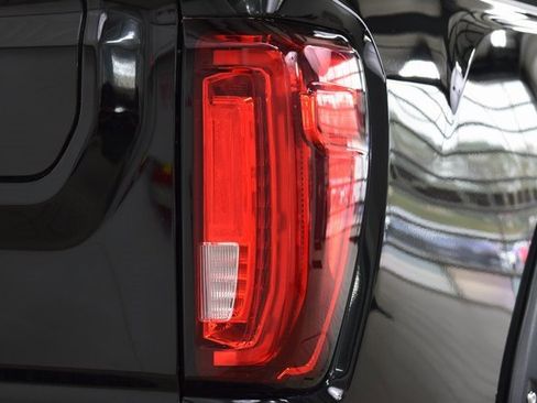 Used 2020 GMC Sierra 2500 Denali w/ Gooseneck/5TH Wheel Package image 17