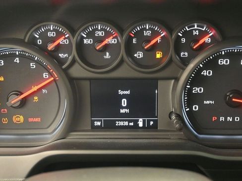Used 2022 Chevrolet Silverado 1500 Custom RWD image 9