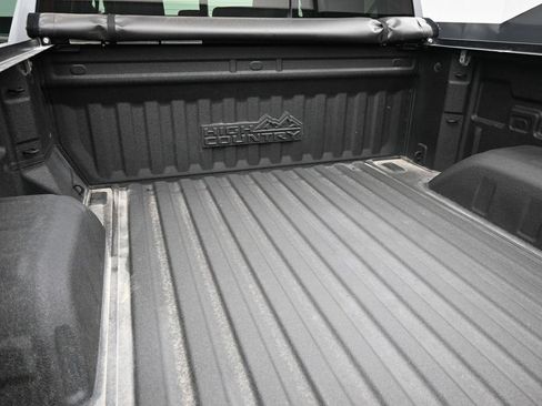 Used 2023 Chevrolet Silverado 1500 High Country AWD/4WD image 32