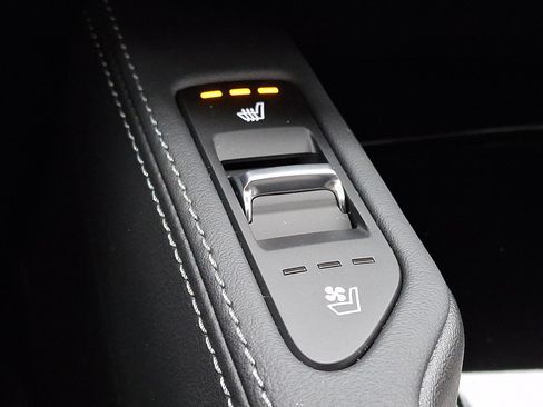 New 2025 Kia Telluride EX w/ EX Captain's Chair Package image 17