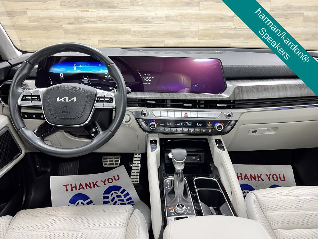 Used 2025 Kia Telluride SX Prestige AWD/4WD image 2