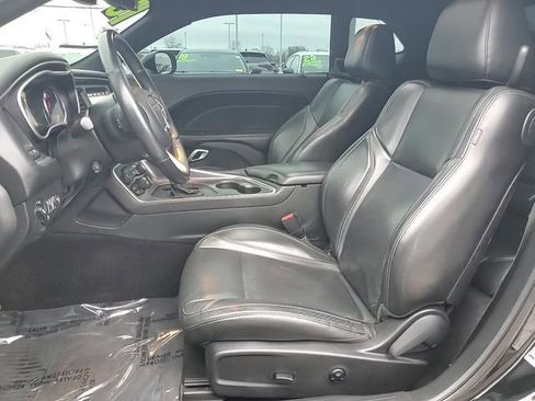 Used 2018 Dodge Challenger R/T Plus image 10