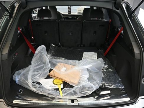 New 2026 Audi Q7 3.0T Prestige image 17