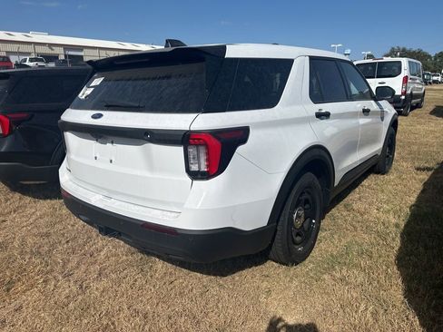 New 2025 Ford Explorer 4WD Police Interceptor image 2
