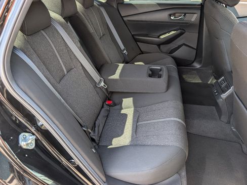 Used 2025 Honda Accord Sport image 5