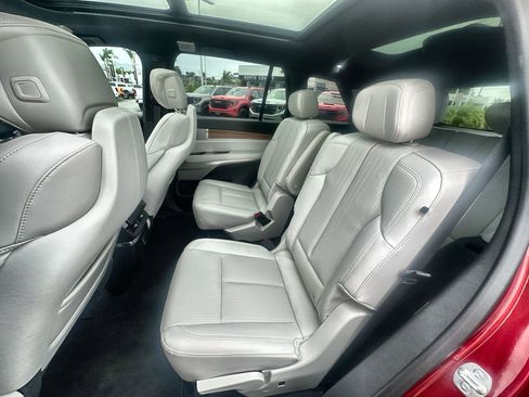 New 2026 Cadillac Vistiq Sport image 75