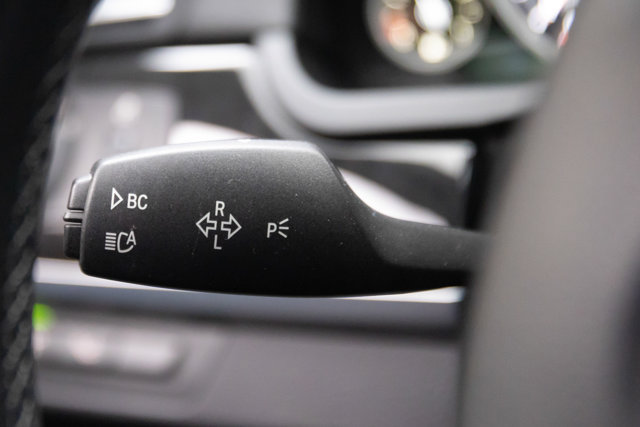 Used 2014 BMW 750i RWD image 71