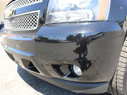 Used 2013 Chevrolet Tahoe LTZ AWD/4WD image 28