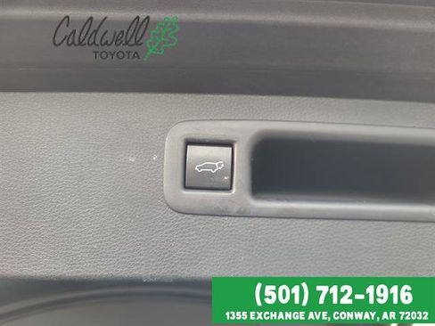Used 2023 Toyota Highlander XLE image 16