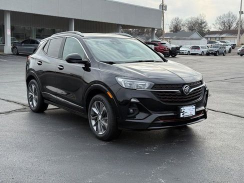 Used 2021 Buick Encore GX Select w/ Sport Touring Package image 2