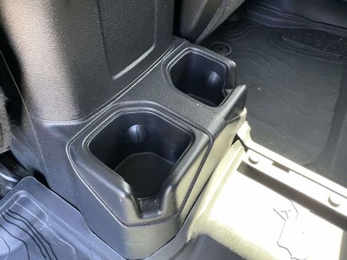 Used 2018 Jeep Wrangler Unlimited Sport S image 12