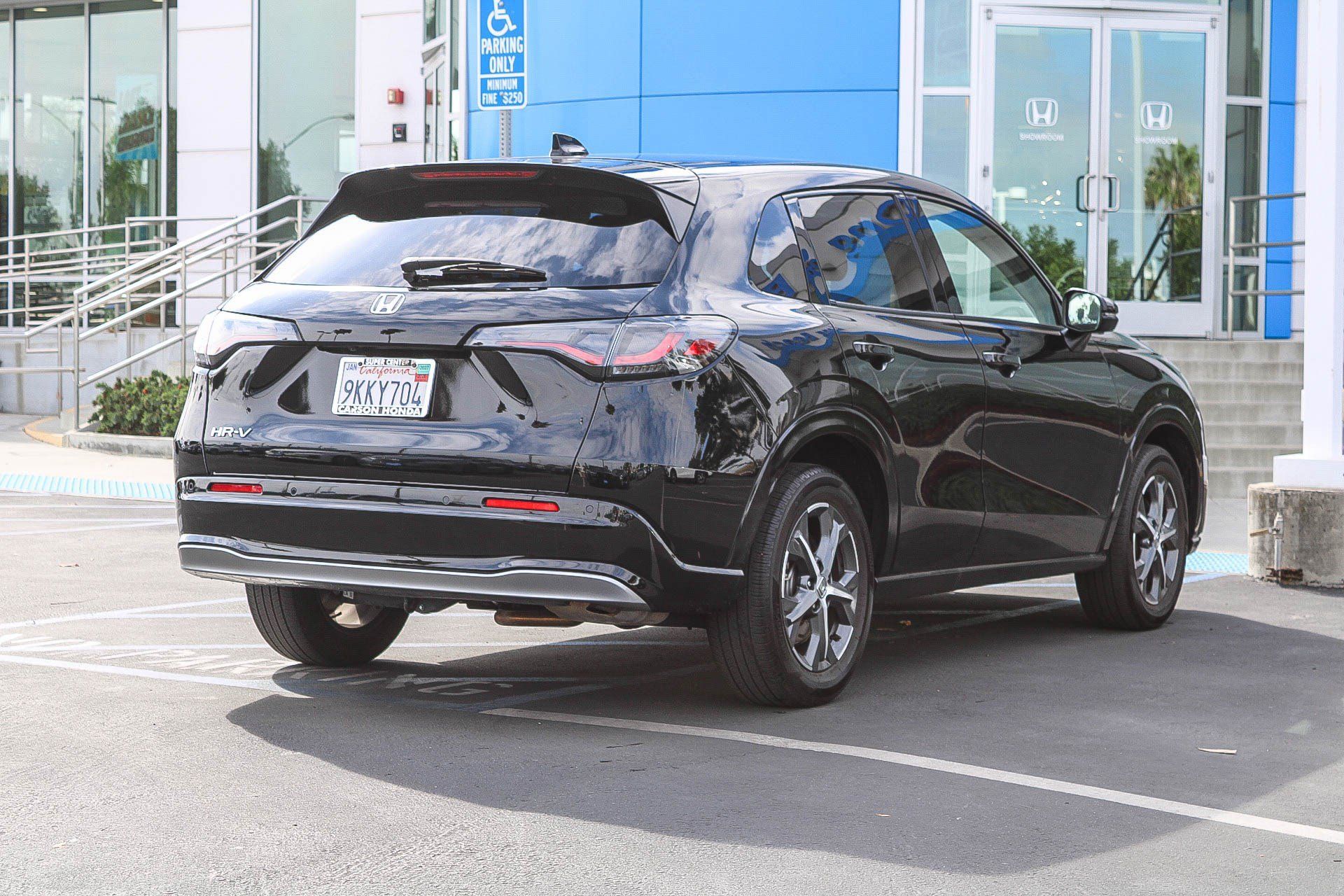 Used 2024 Honda HR-V EX-L image 7