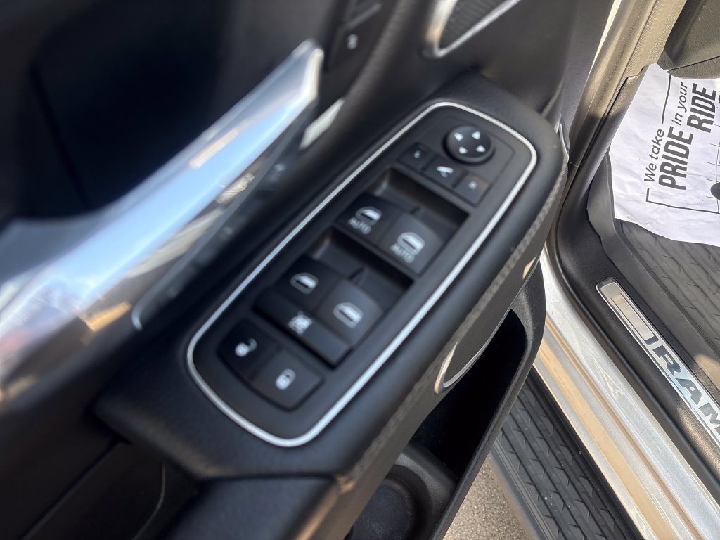 Certified 2022 RAM 1500 Laramie AWD/4WD image 13