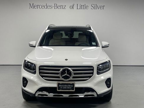 Used 2026 Mercedes-Benz GLB 250 4MATIC image 9