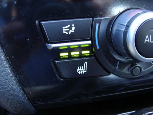 Used 2013 BMW 528i xDrive Sedan image 25