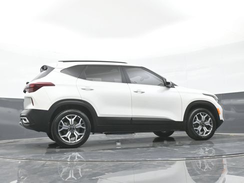 Used 2022 Kia Seltos EX AWD/4WD image 41